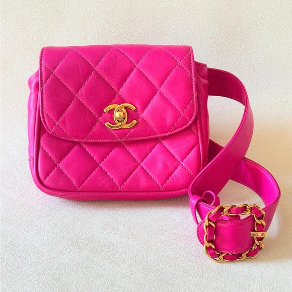 CHANEL Handbags - 💖 CHANEL pink quilted leather belt bag 💖